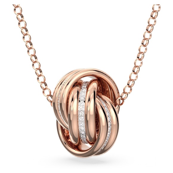 Elegant Rose Gold Knot Necklace